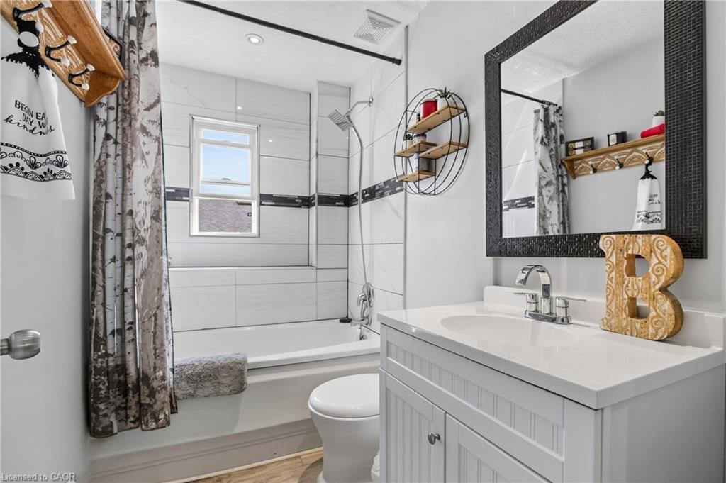 64 Norfolk Avenue Property Photo 24
