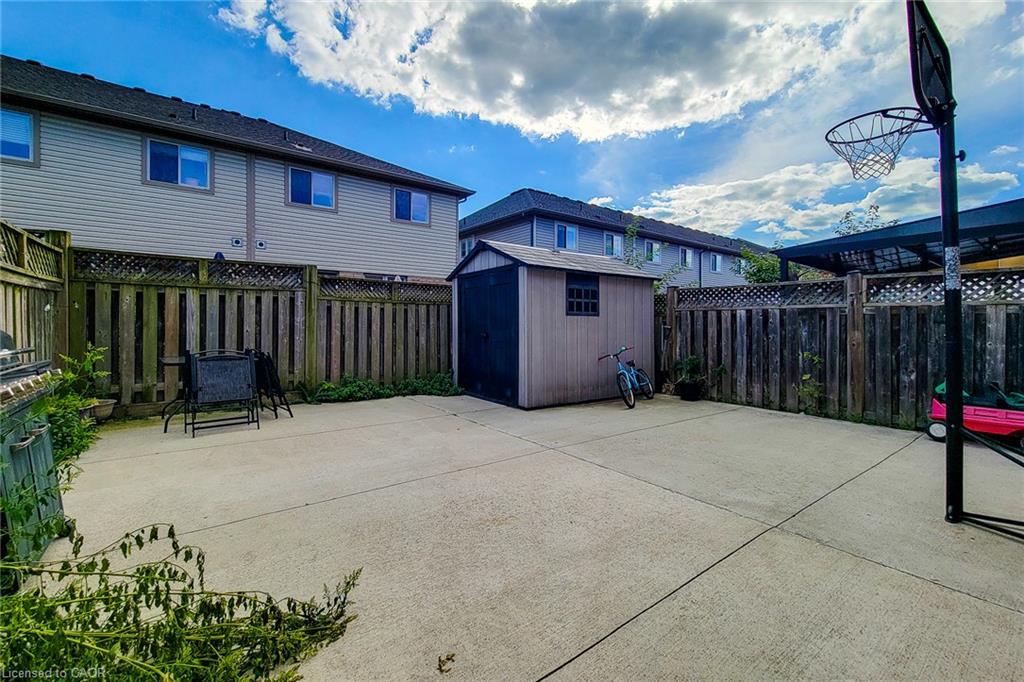 21 Jonathon Court Property Photo 7