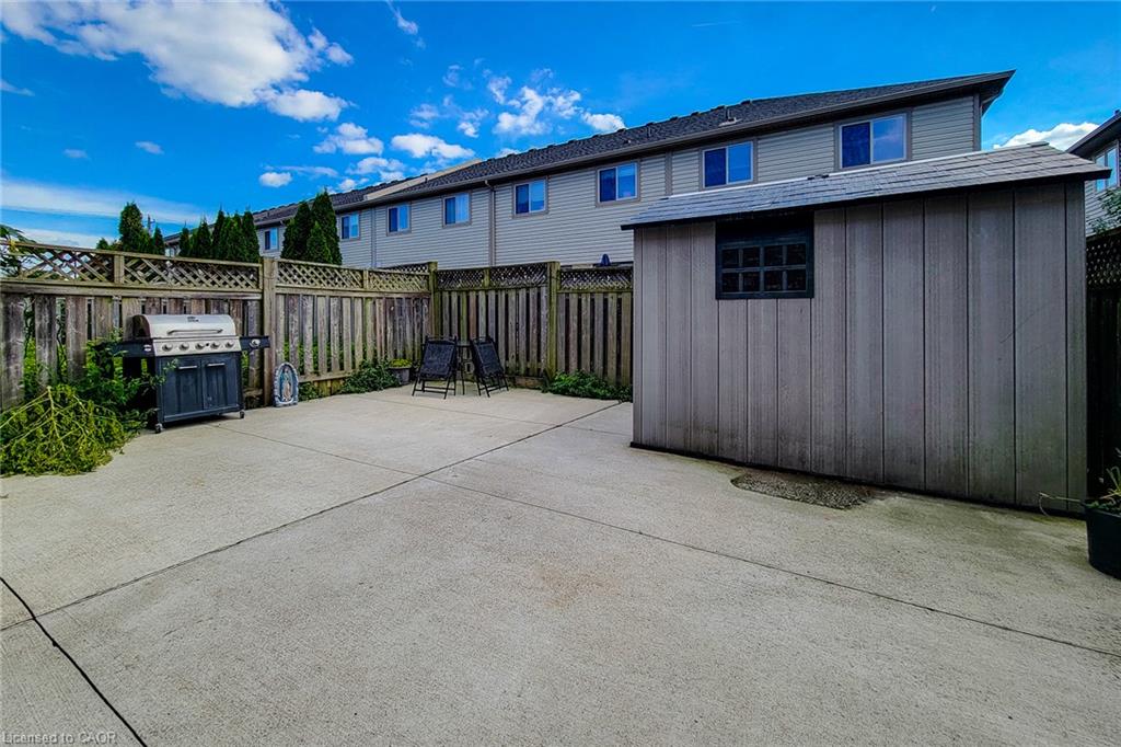 21 Jonathon Court Property Photo 8