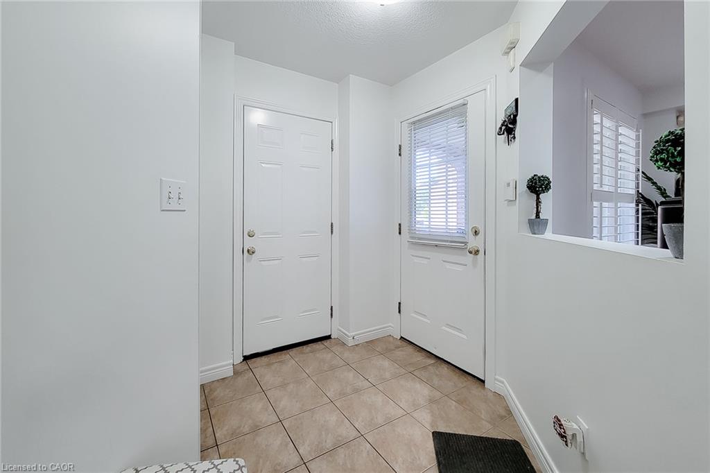 21 Jonathon Court Property Photo 9