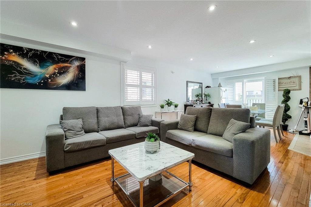 21 Jonathon Court Property Photo 11