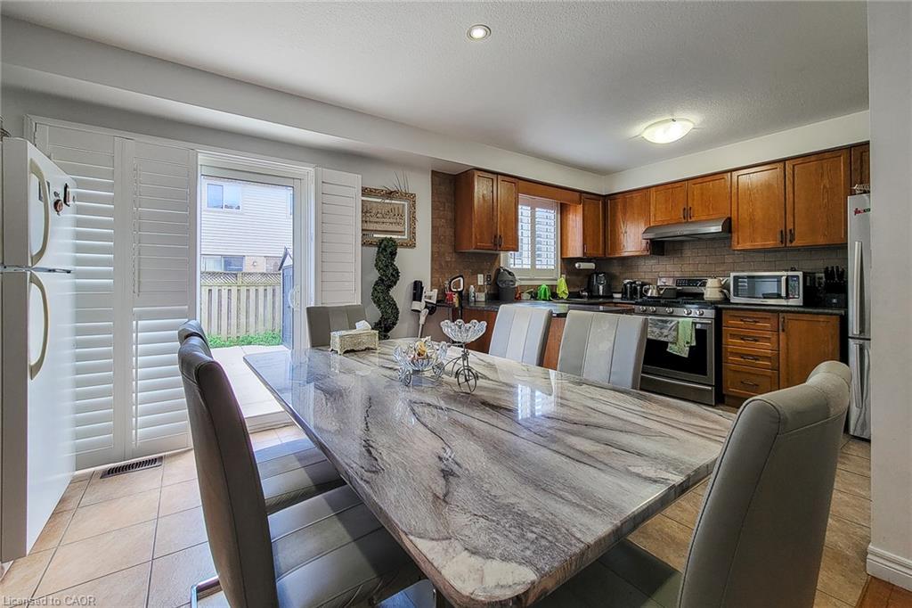 21 Jonathon Court Property Photo 16