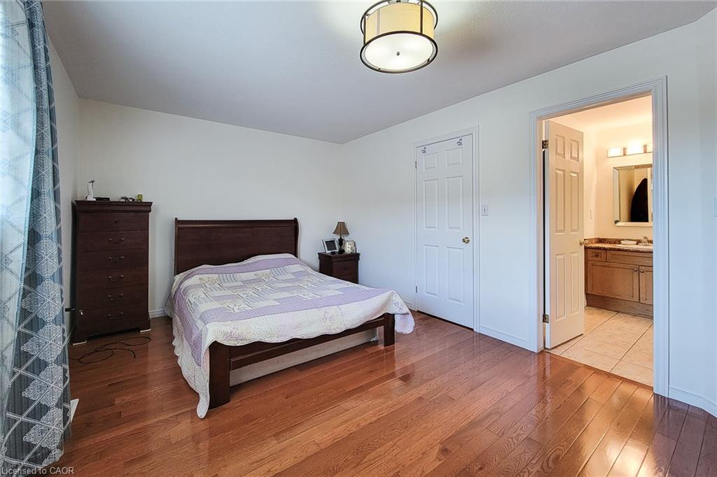 21 Jonathon Court Property Photo 23