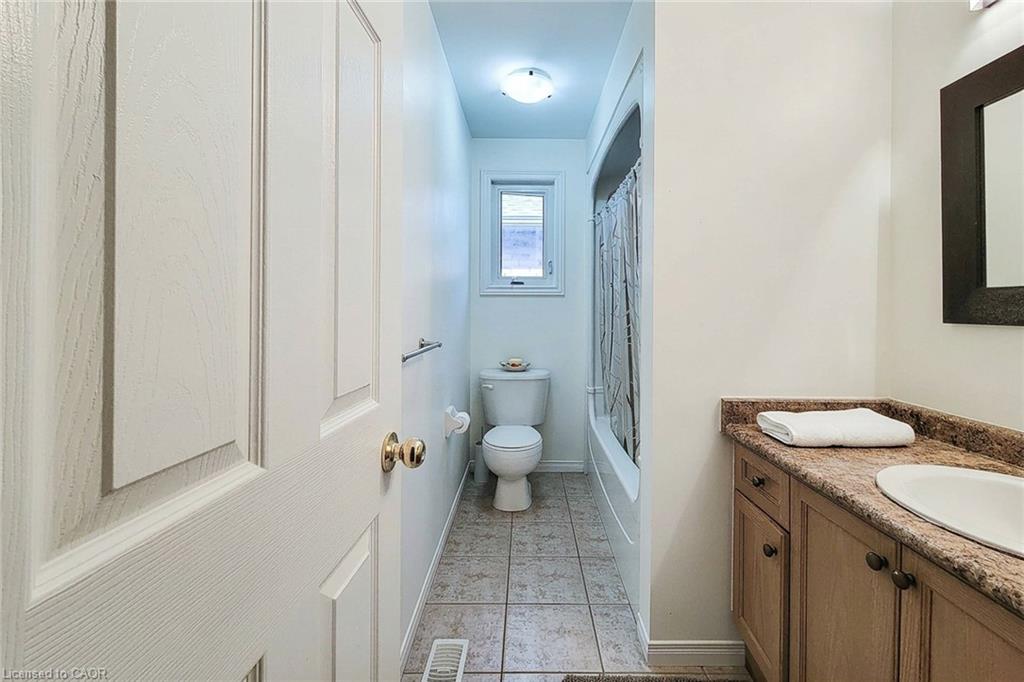 21 Jonathon Court Property Photo 28