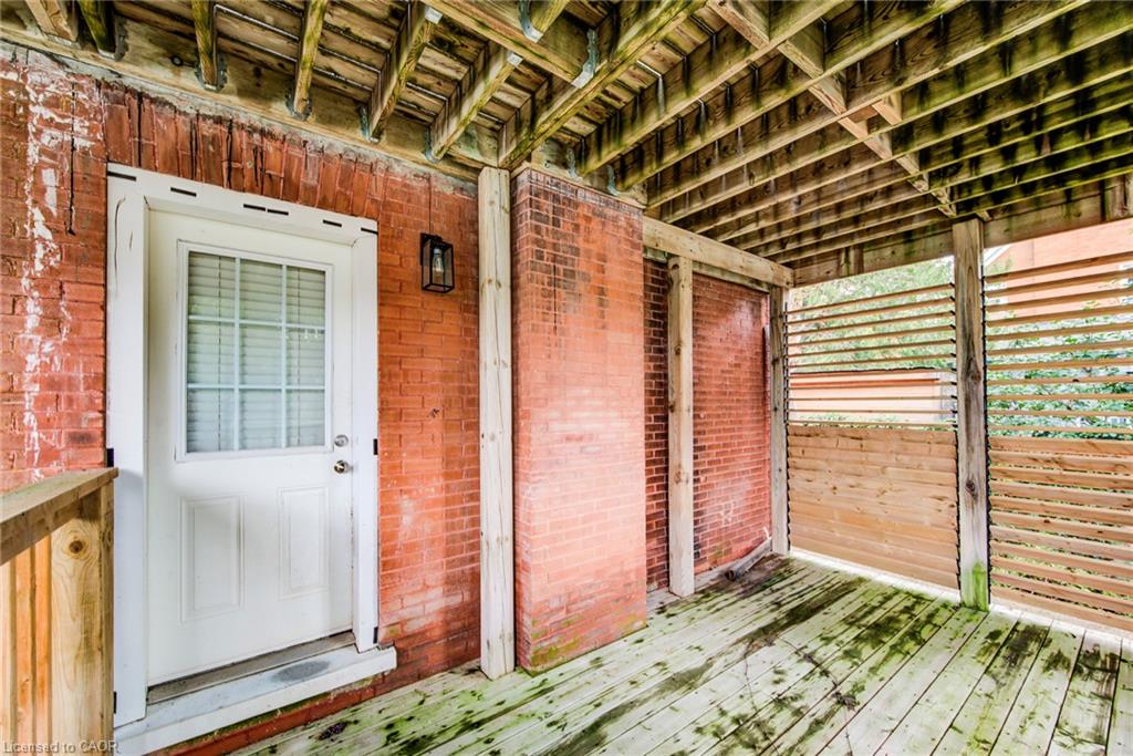 81 Willow Street Property Photo 17