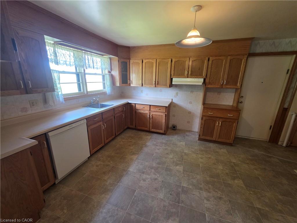 13225 Lundy's Lane Property Photo 8