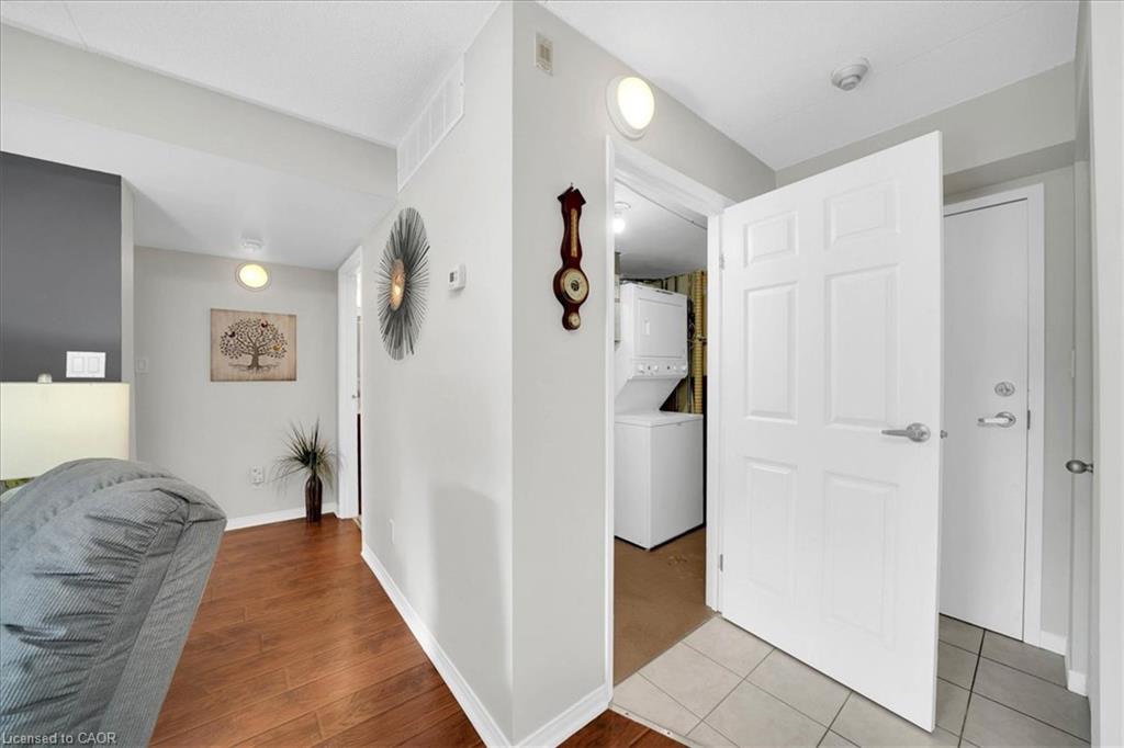 203-3499 Upper Middle Road Property Photo 24