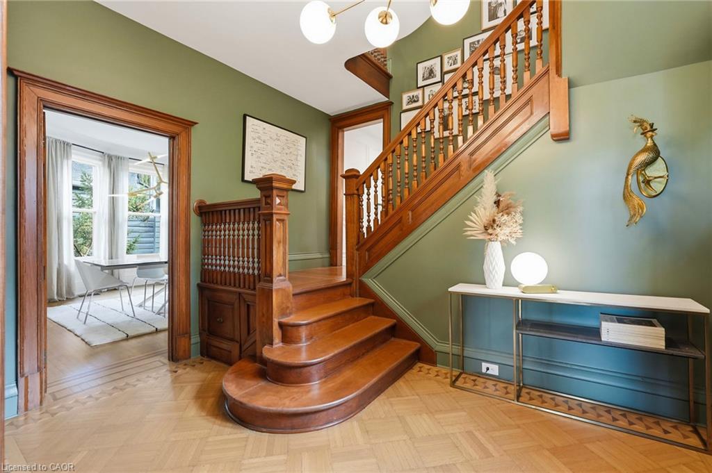 2 Freeman Place Property Photo 4