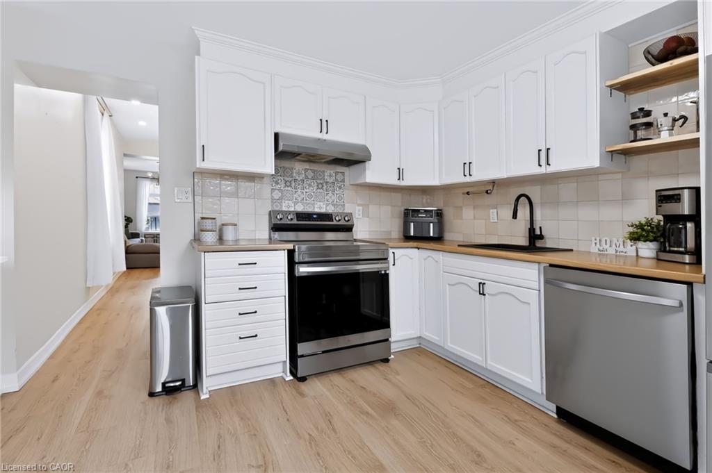 34 Baillie Street Property Photo 9