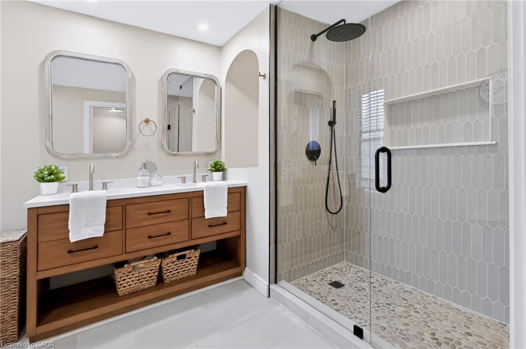 34 Baillie Street Property Photo 22