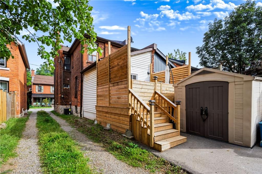 34 Baillie Street Property Photo 33