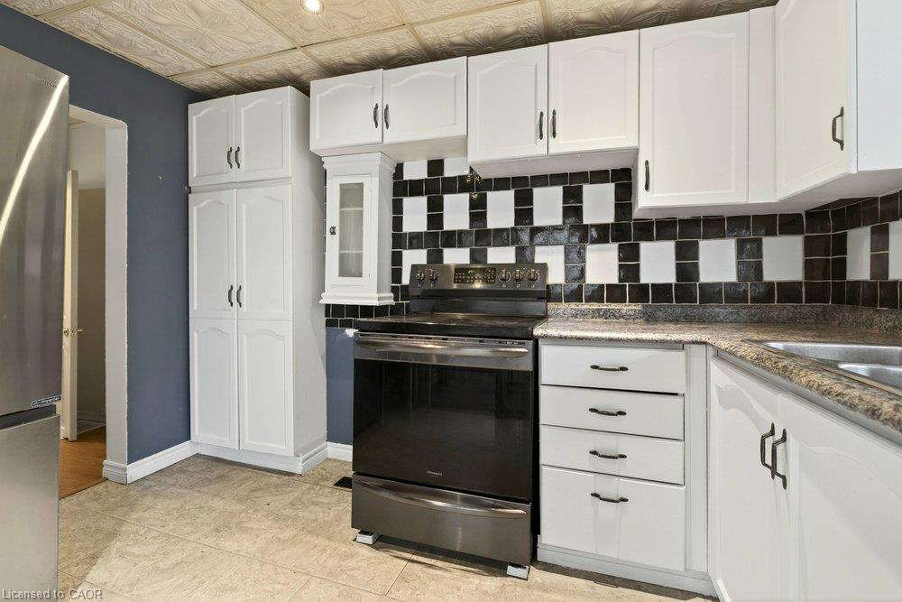 23 Frederick Avenue Property Photo 13