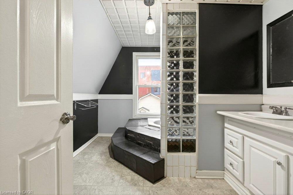 23 Frederick Avenue Property Photo 21