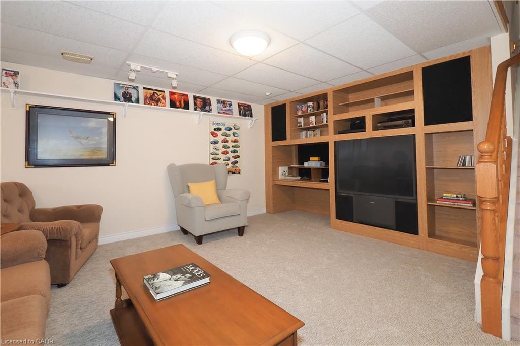 137 Foxboro Drive Property Photo 29