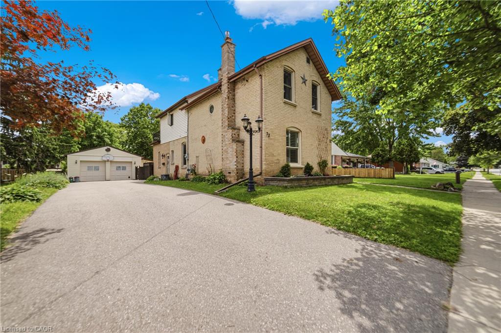 32 Clench Avenue Property Photo 1