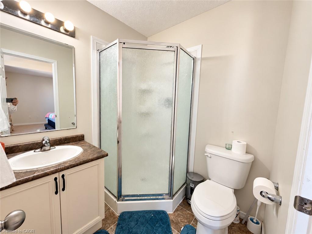 649 Winterberry Avenue Property Photo 18