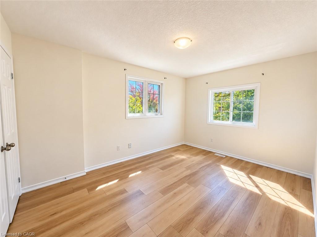 649 Winterberry Avenue Property Photo 21