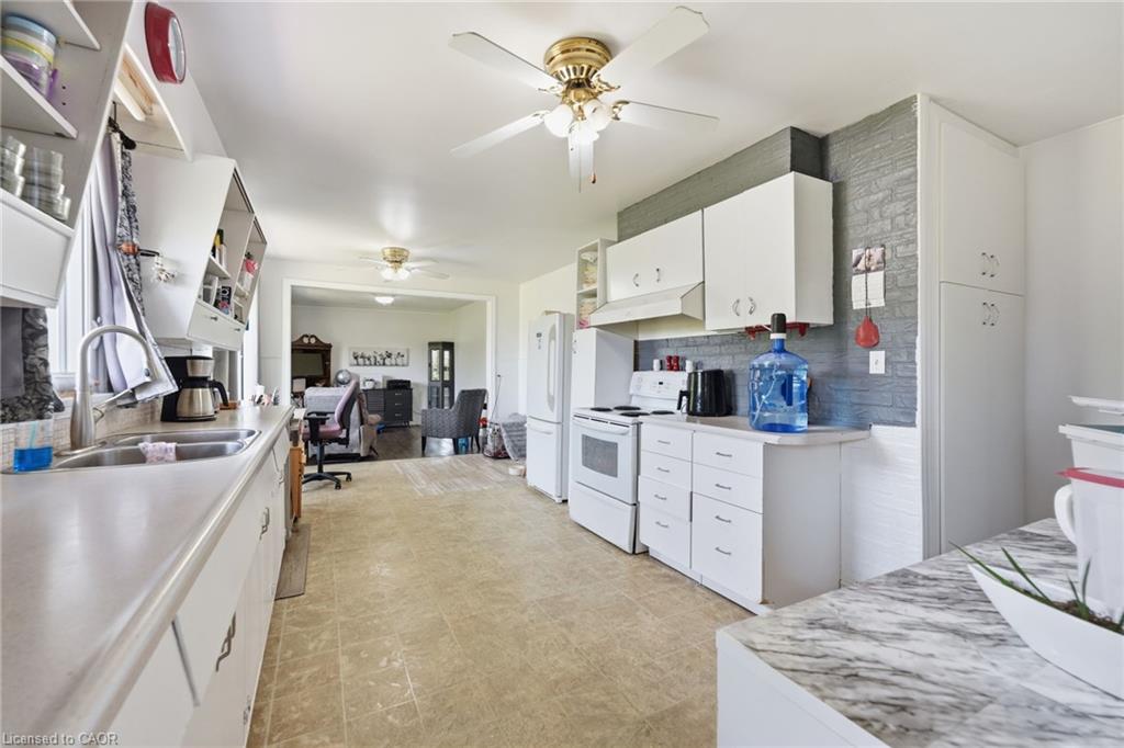 1432 Colborne Street E Property Photo 20