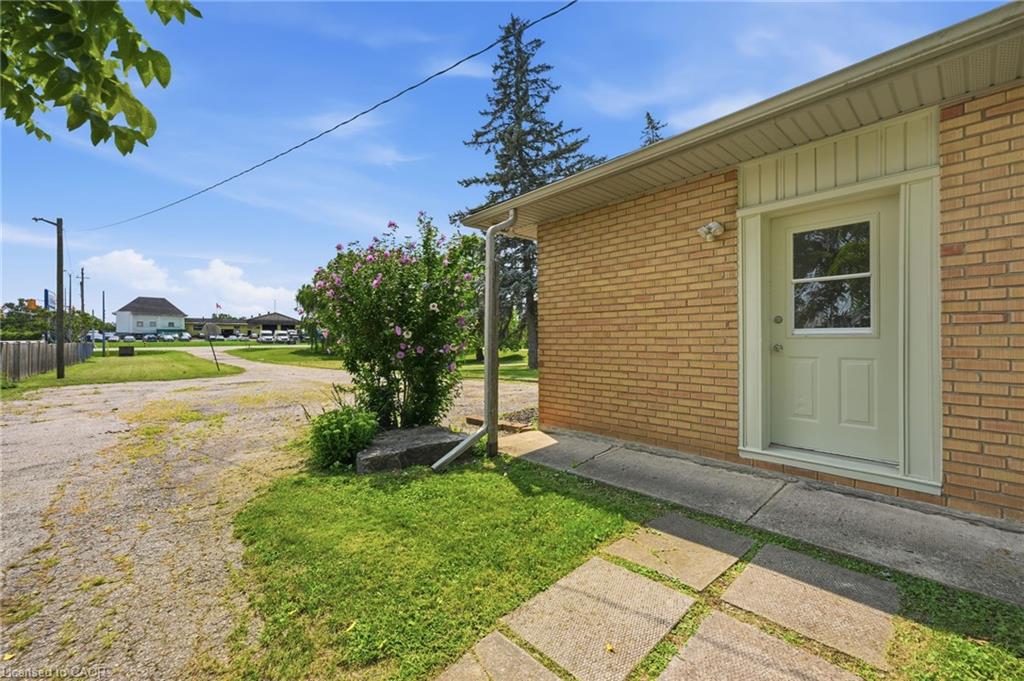 1432 Colborne Street E Property Photo 24