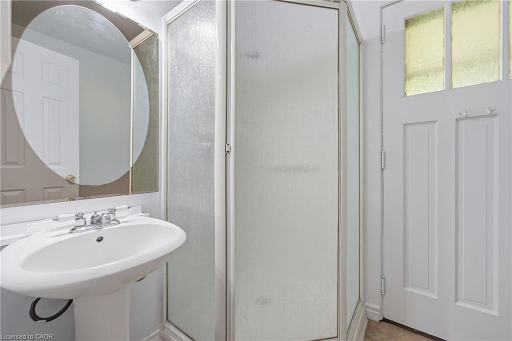 1432 Colborne Street E Property Photo 28