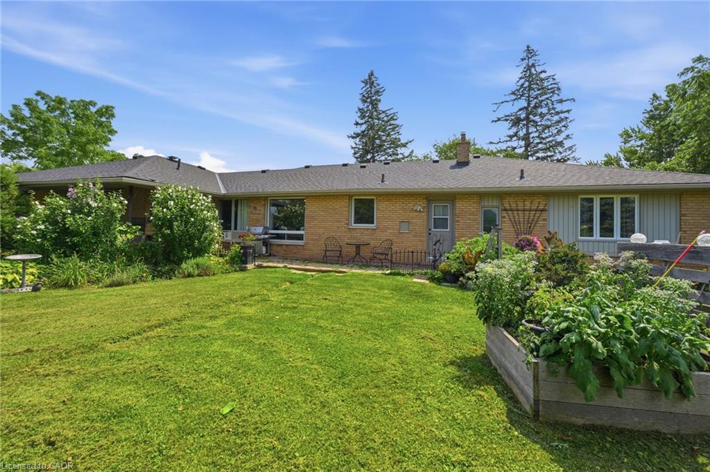 1432 Colborne Street E Property Photo 33