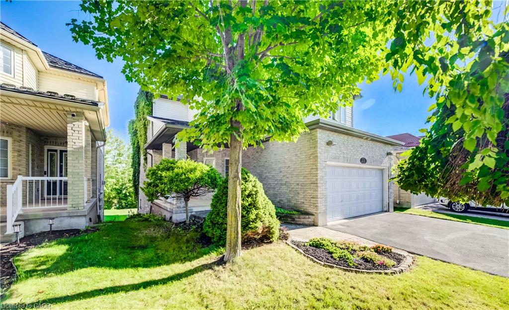 573 Robert Ferrie Drive Property Photo 2