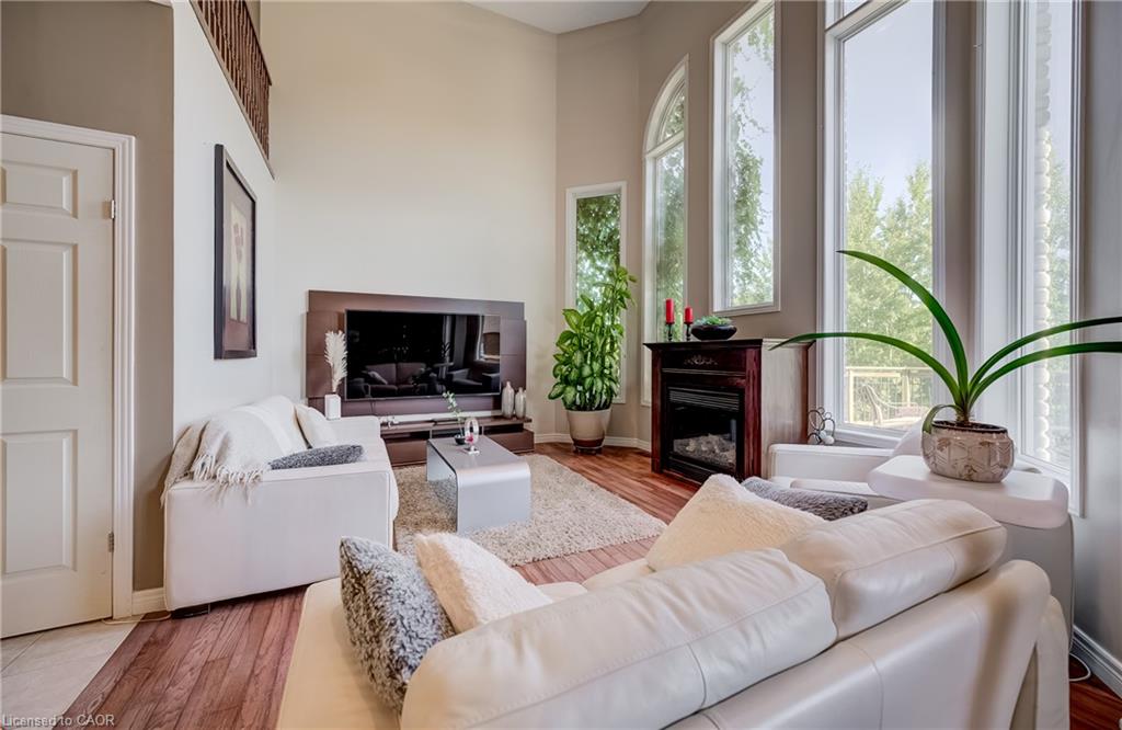 573 Robert Ferrie Drive Property Photo 6