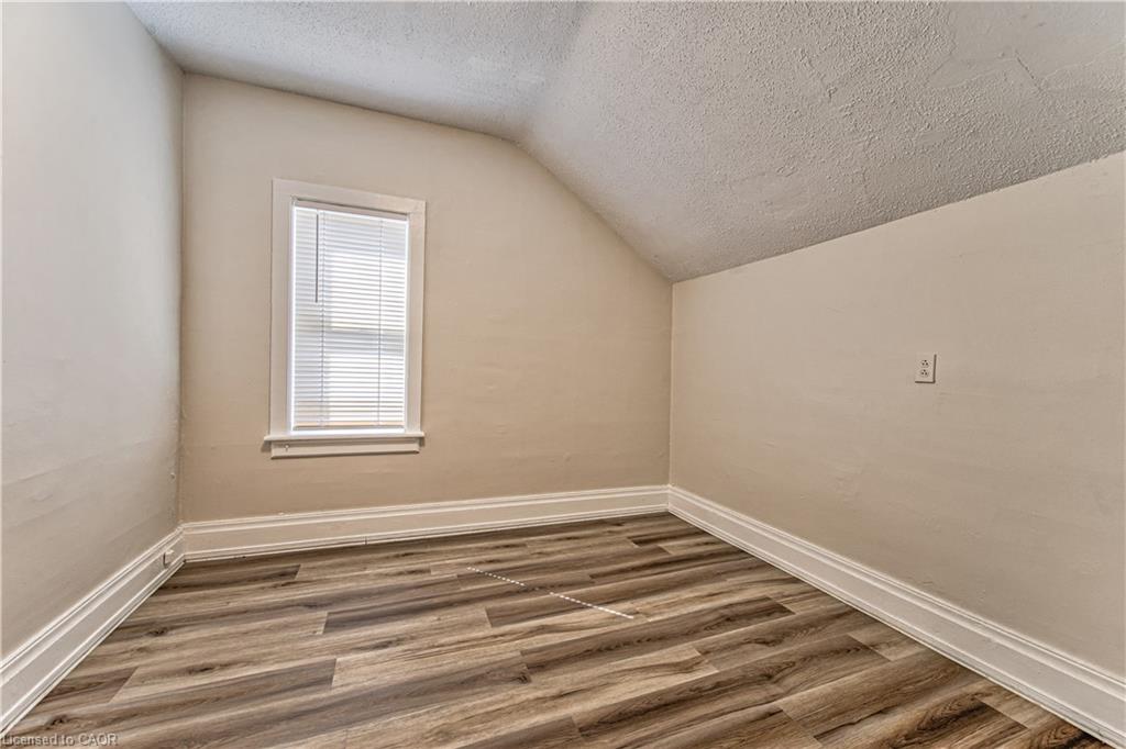 217 Lancaster Street E Property Photo 20