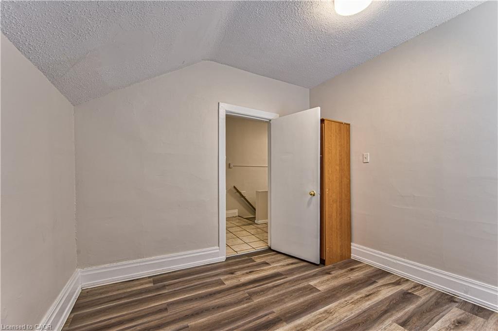 217 Lancaster Street E Property Photo 21