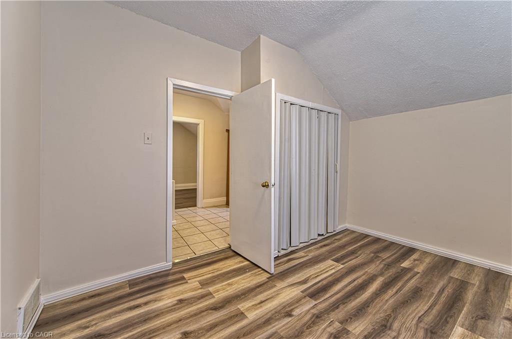 217 Lancaster Street E Property Photo 23