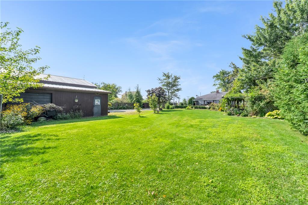 609 Green Mountain Road E Property Photo 10
