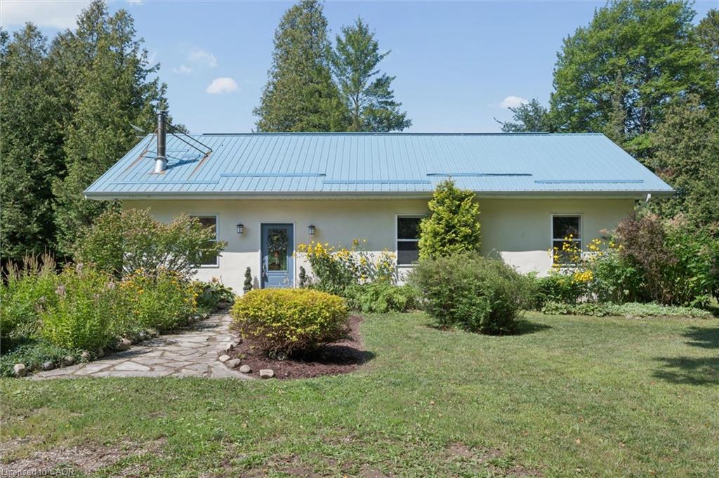 5578 11th Line Property Photo 18