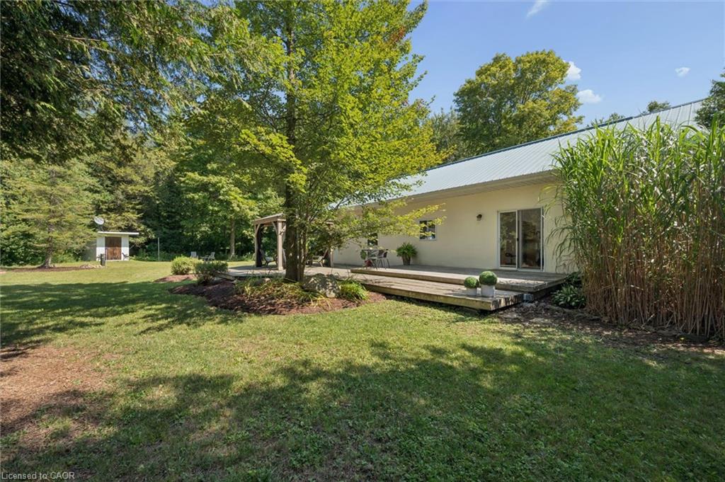 5578 11th Line Property Photo 20
