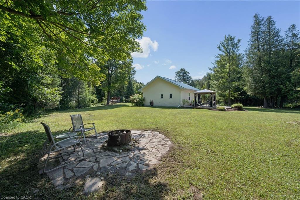 5578 11th Line Property Photo 22