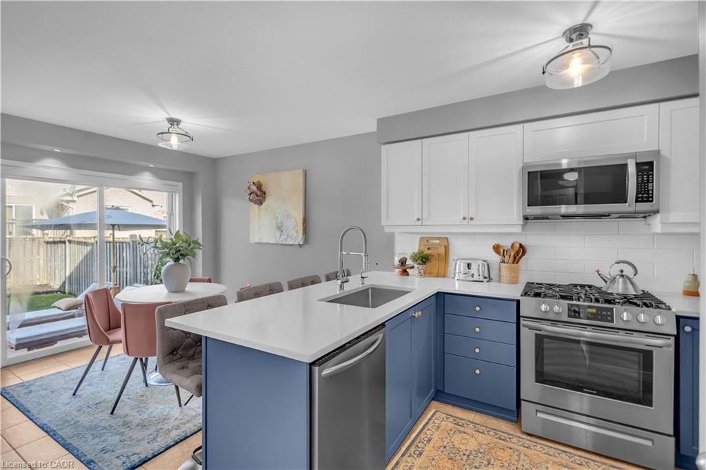 32 Tossell Avenue Property Photo 8