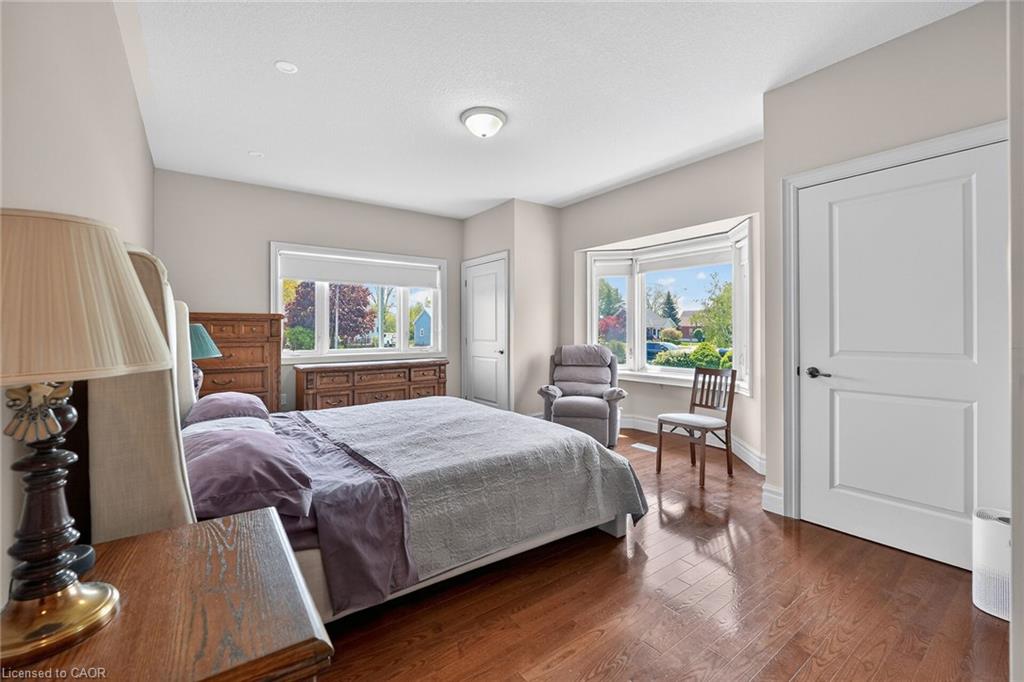 353 Station Street Property Photo 8