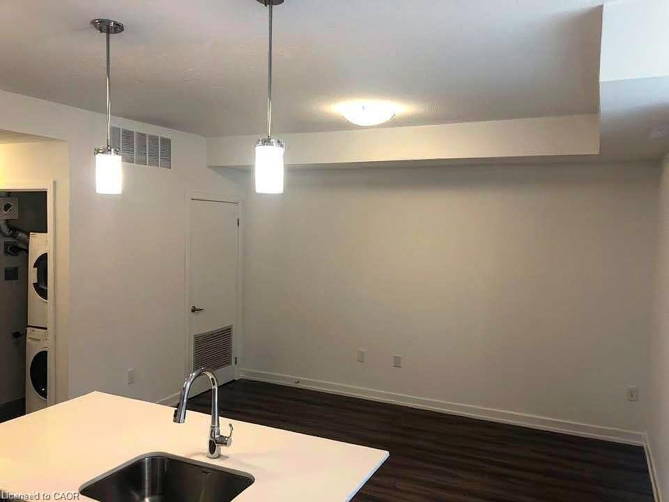 D9-10 Palace Street Property Photo 7