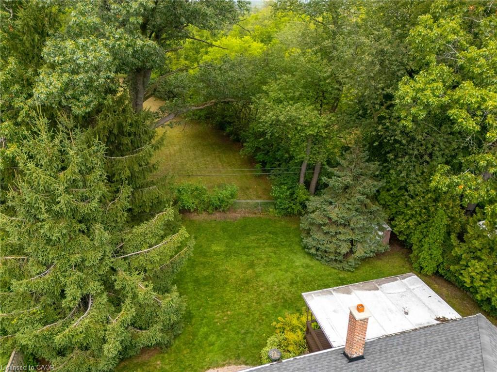 1529 Wembury Road Property Photo 8