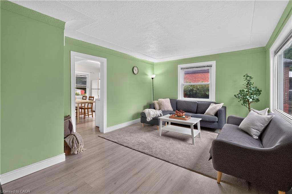243 West 19th Street Property Photo 8