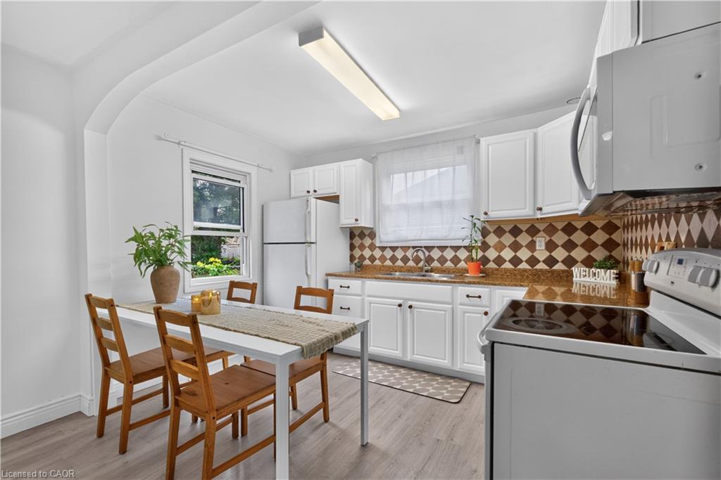 243 West 19th Street Property Photo 14