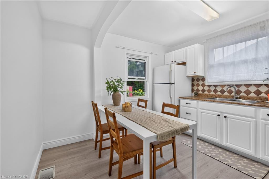 243 West 19th Street Property Photo 15