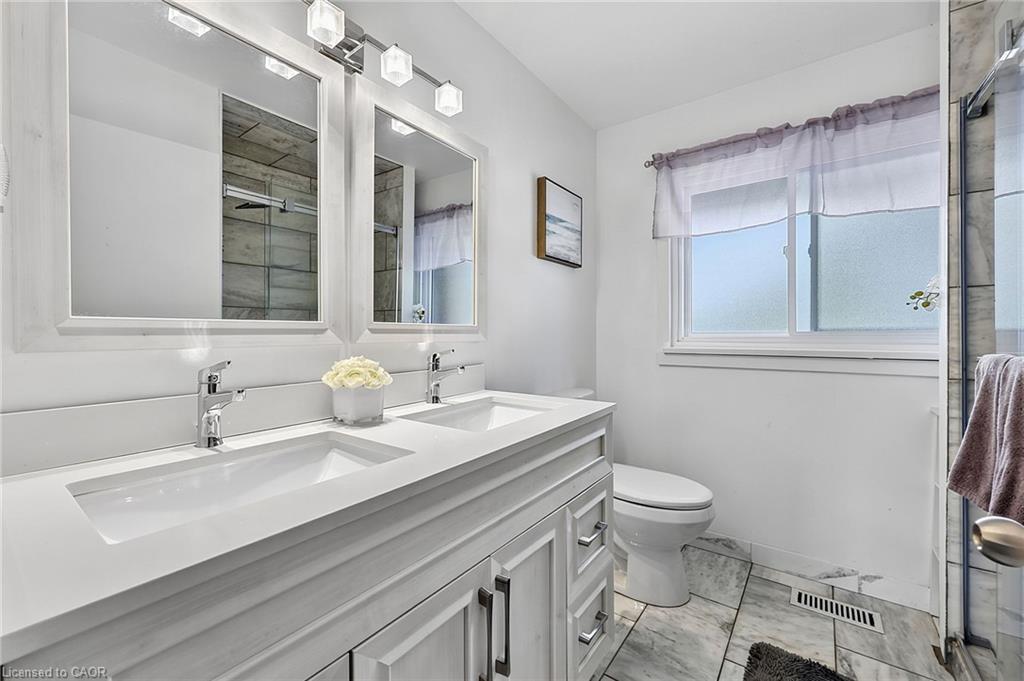2447 Ridge Road W Property Photo 16