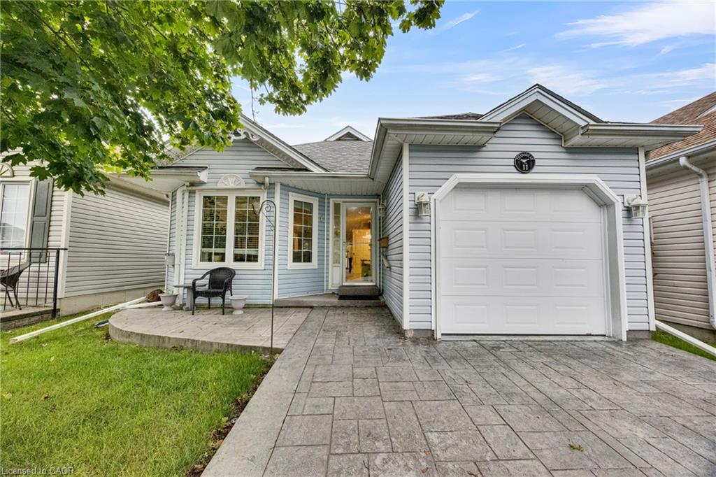 11 Mallard Walk Property Photo 1