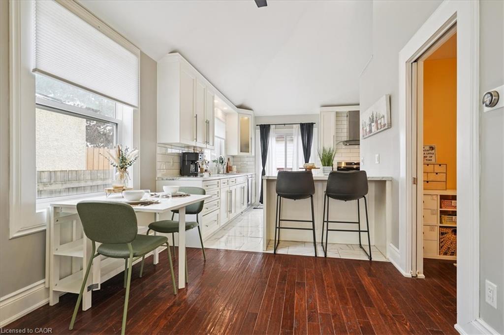 32 Allan Avenue Property Photo 8