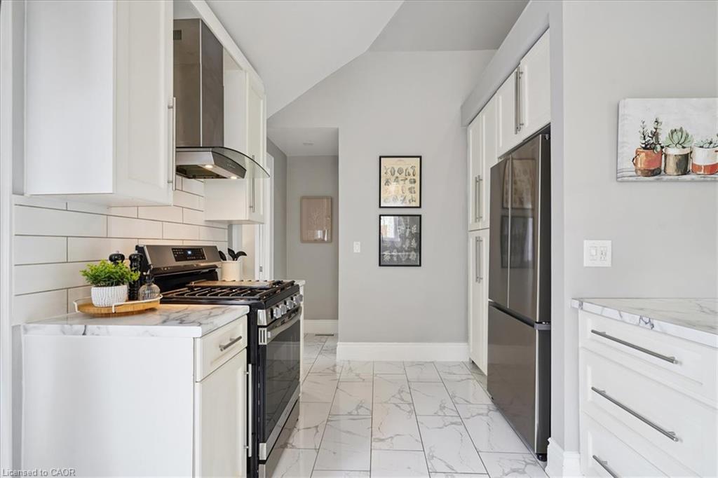 32 Allan Avenue Property Photo 16