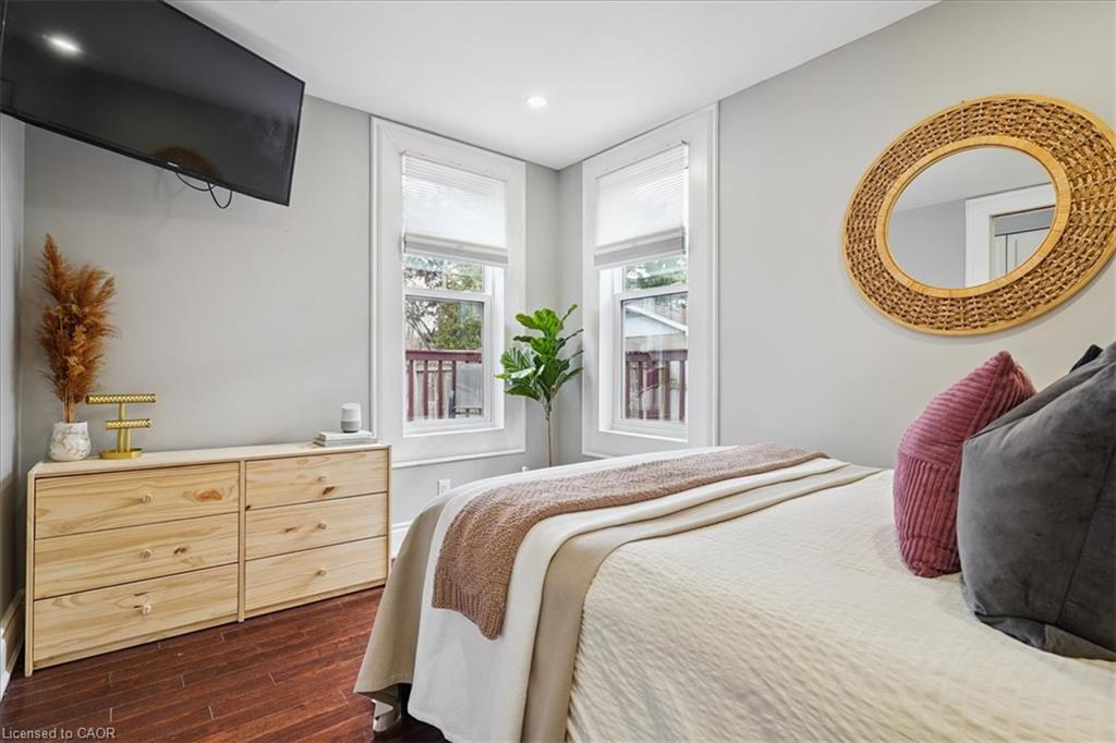 32 Allan Avenue Property Photo 21