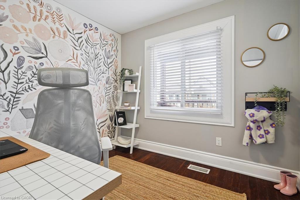 32 Allan Avenue Property Photo 25