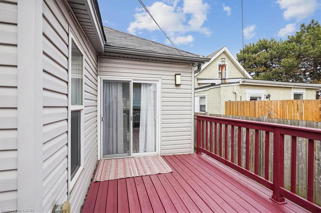 32 Allan Avenue Property Photo 28