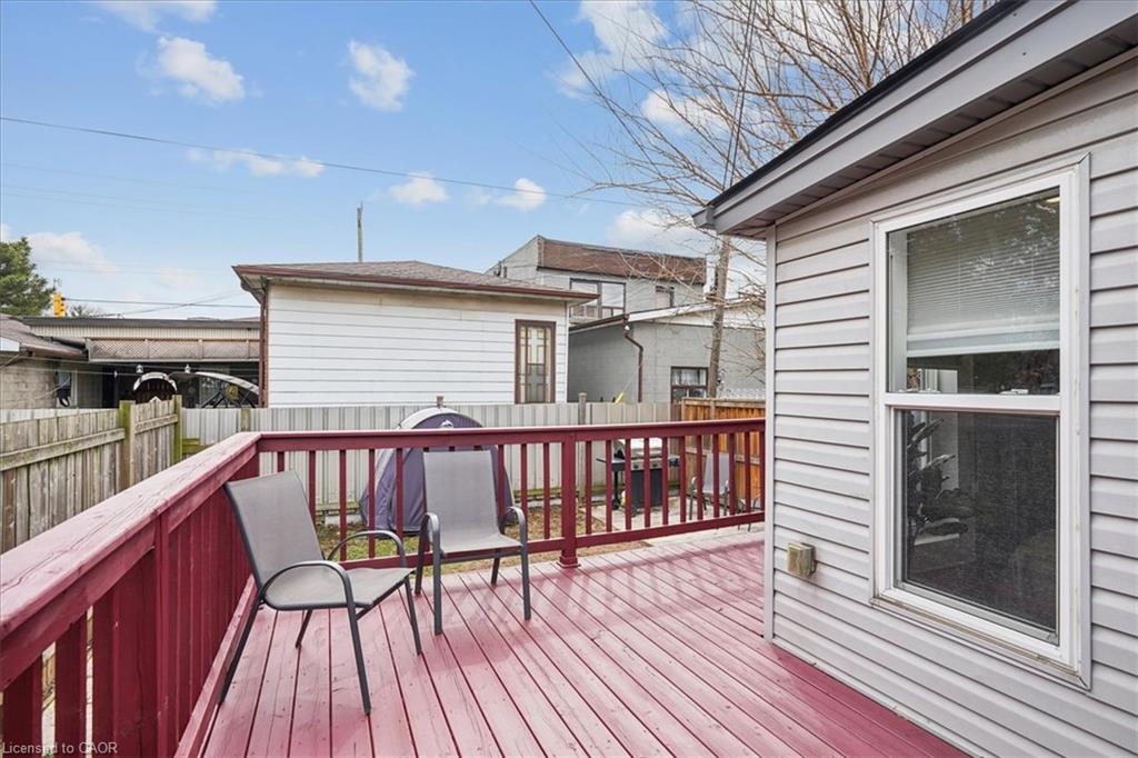 32 Allan Avenue Property Photo 29