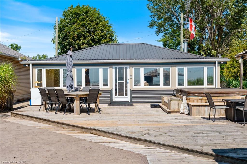 7 Woodstock Avenue Property Photo 1